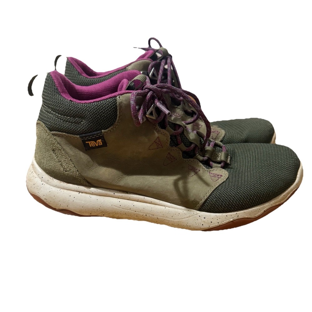 Teva Arrowood Mid‎ Boots Womens 9.5 Green Nubuck Chukka Hiking Ankle Trail